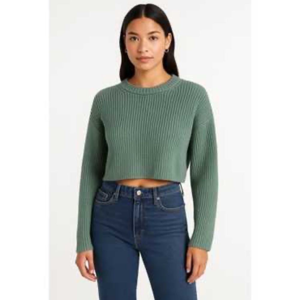 Green Cropped Knit Crew Neck Sweater